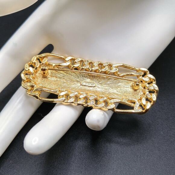 Vintage Monet Black Enamel Brooch, Gold Plated, Chain Design - Picture 3 of 10